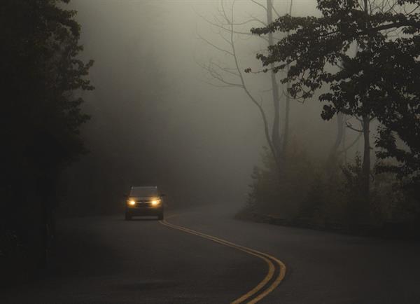 Lei do farol baixo: o que mudou e você precisa saber Lei do farol baixo: o que mudou e você precisa saber