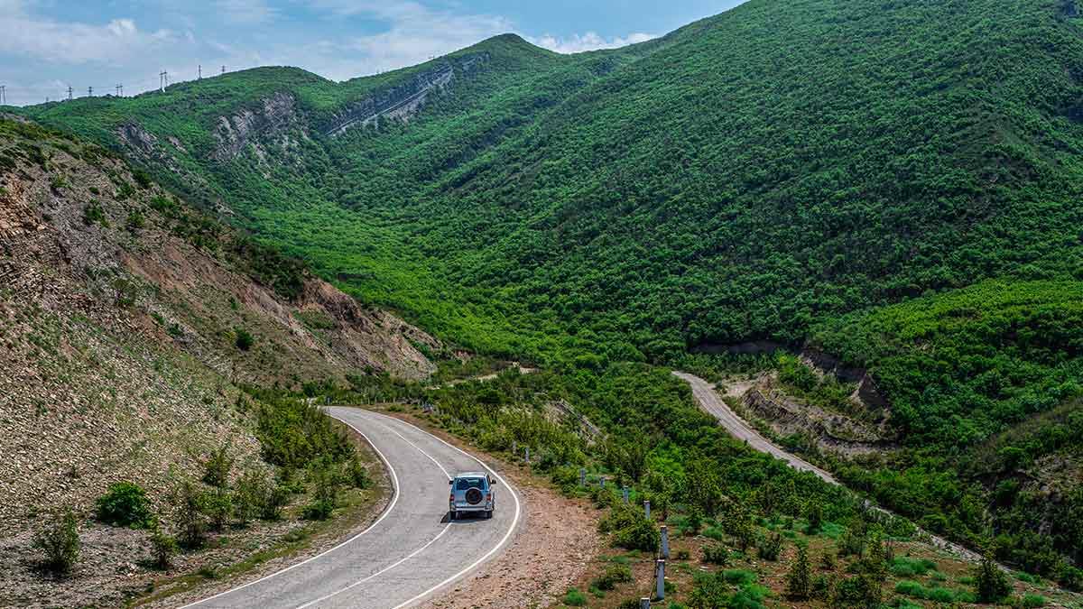 A altitude interfere no desempenho do carro? 