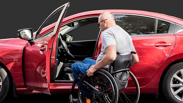 8 carros para pessoas com deficiência