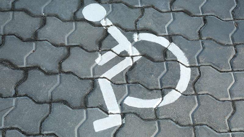 Pessoa com deficiência: conheça seus direitos na hora de comprar seu carro