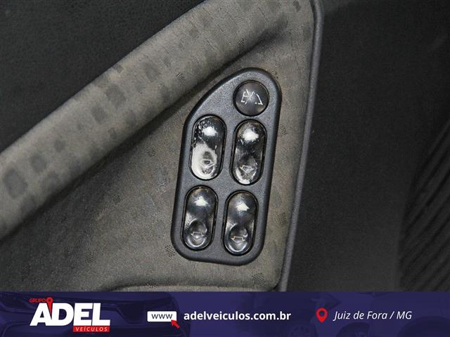 FORD Fiesta Sedan SE 1.6 8V Flex 4p 2014/2014